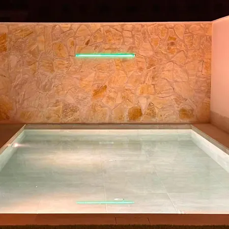 Casa Trivada Luxury With Private Pool & Jacuzzi Vila *