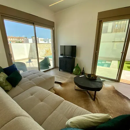 Villa Casa Trivada Luxury With Private Pool & Jacuzzi *
