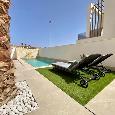 Vila Casa Trivada Luxury With Private Pool & Jacuzzi