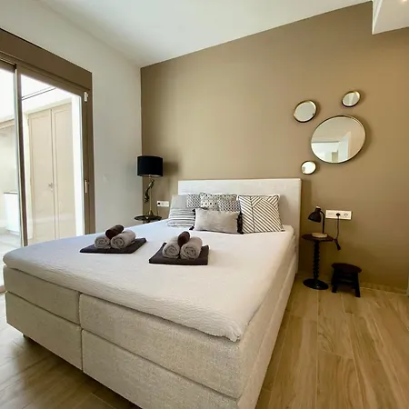 Casa Trivada Luxury With Private Pool & Jacuzzi Villa *