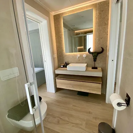 Casa Trivada Luxury With Private Pool & Jacuzzi Villa *